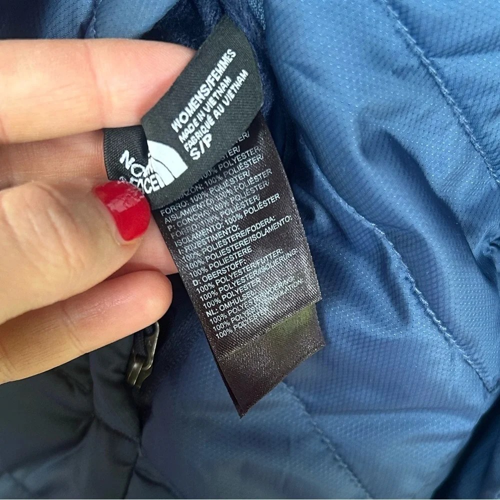 The North Face Reversible Jacket Size Small - Picture 4 of 6